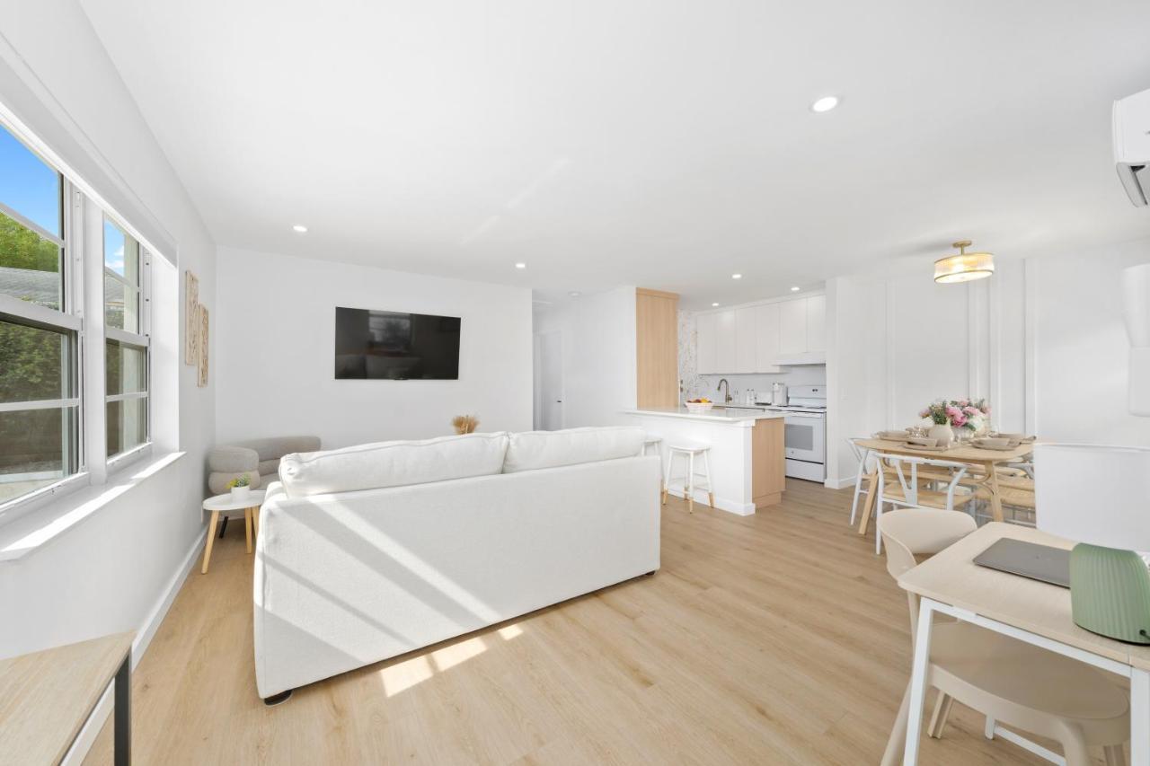 M Lake Worth Beach - Modern Villas Near West Palm Beach, Chic Retro Vibes, King Bed, Cozy Backyard, Bbq, Workspace, High-Speed Internet, Free Parking, 5 Minutes To Downtown & Beach ภายนอก รูปภาพ