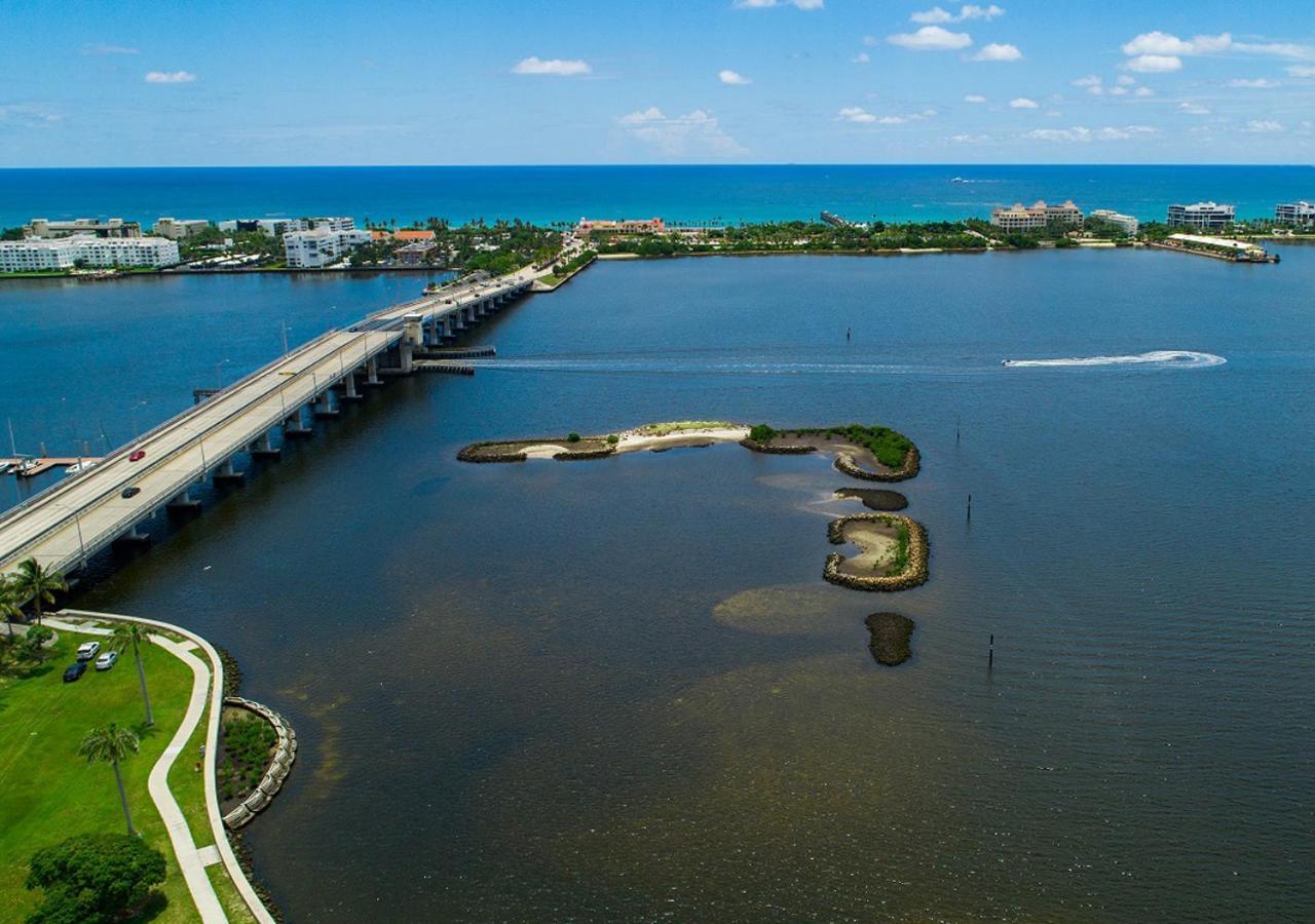 M Lake Worth Beach - Modern Villas Near West Palm Beach, Chic Retro Vibes, King Bed, Cozy Backyard, Bbq, Workspace, High-Speed Internet, Free Parking, 5 Minutes To Downtown & Beach ภายนอก รูปภาพ