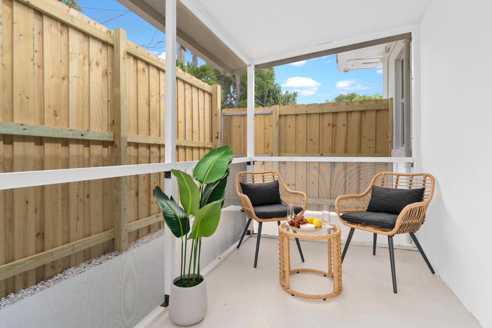 M Lake Worth Beach - Modern Villas Near West Palm Beach, Chic Retro Vibes, King Bed, Cozy Backyard, Bbq, Workspace, High-Speed Internet, Free Parking, 5 Minutes To Downtown & Beach ภายนอก รูปภาพ