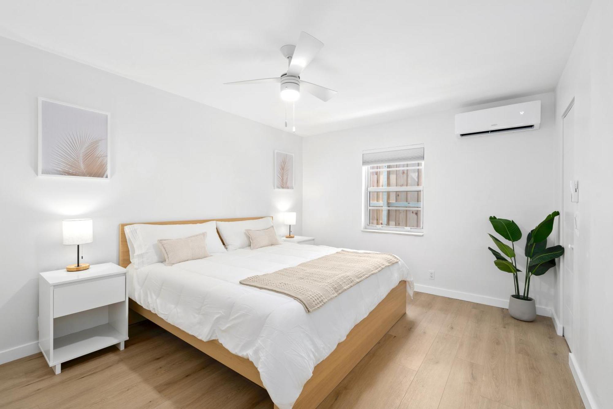 M Lake Worth Beach - Modern Villas Near West Palm Beach, Chic Retro Vibes, King Bed, Cozy Backyard, Bbq, Workspace, High-Speed Internet, Free Parking, 5 Minutes To Downtown & Beach ภายนอก รูปภาพ