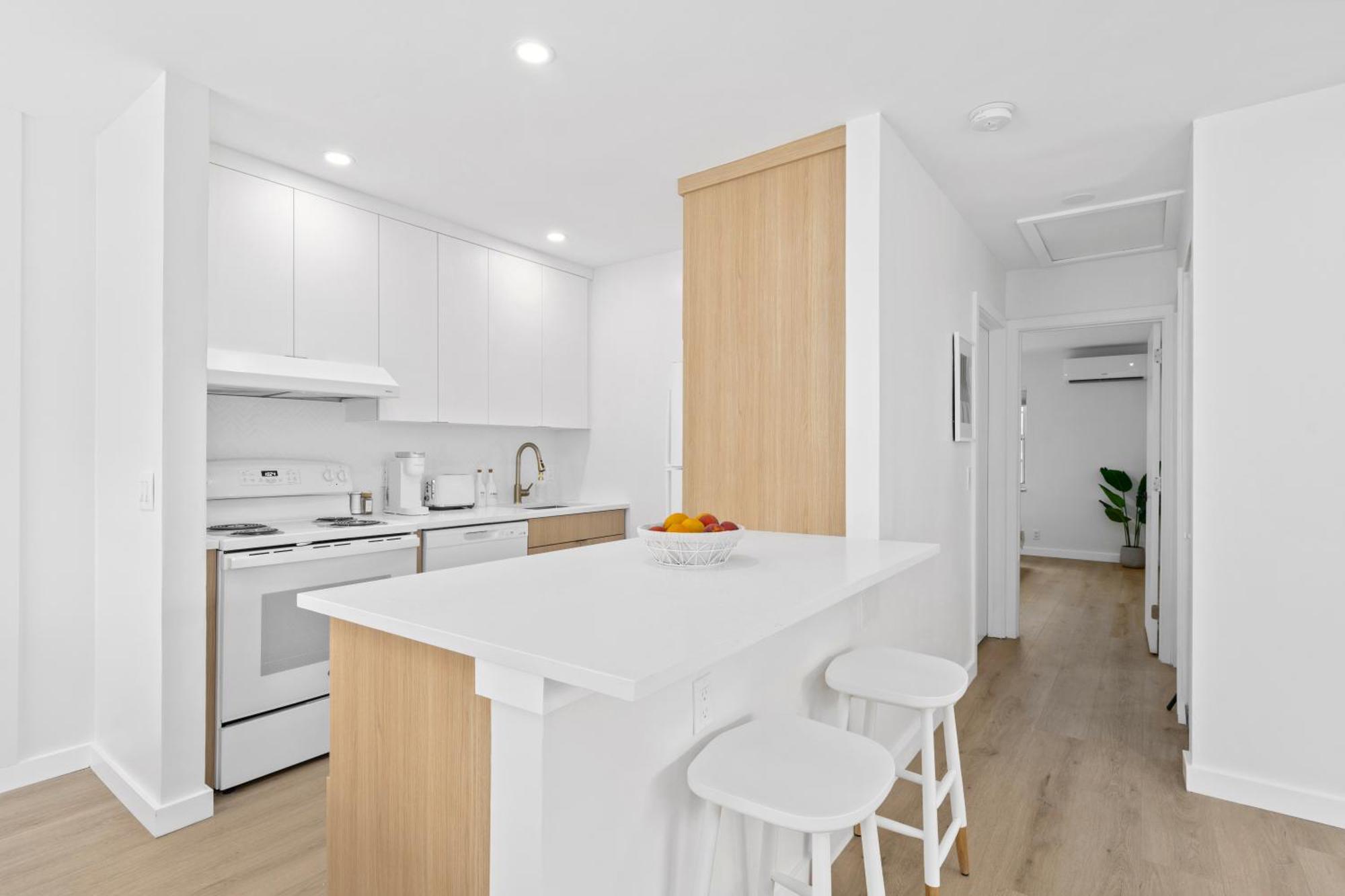 M Lake Worth Beach - Modern Villas Near West Palm Beach, Chic Retro Vibes, King Bed, Cozy Backyard, Bbq, Workspace, High-Speed Internet, Free Parking, 5 Minutes To Downtown & Beach ภายนอก รูปภาพ