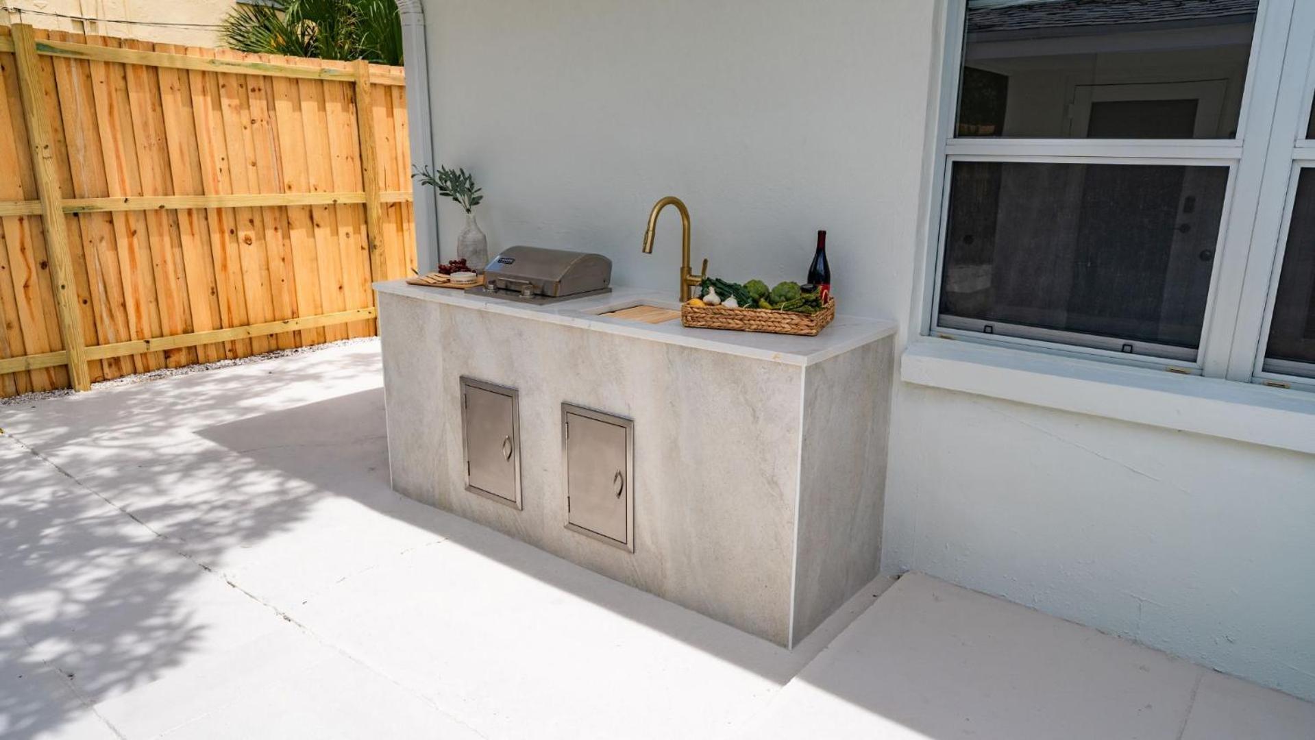 M Lake Worth Beach - Modern Villas Near West Palm Beach, Chic Retro Vibes, King Bed, Cozy Backyard, Bbq, Workspace, High-Speed Internet, Free Parking, 5 Minutes To Downtown & Beach ภายนอก รูปภาพ